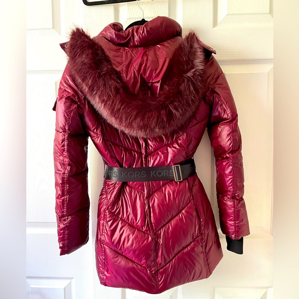 NWOT - MICHAEL Michael Kors Michael Kors Faux Fur Trim Quilted Ciré Jacket - Picture 4 of 9
